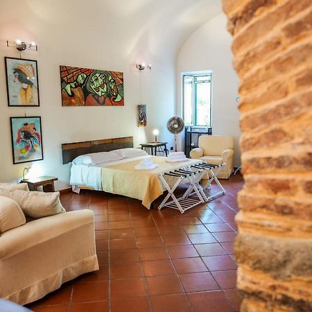 Umberto 25 Bed & Breakfast Santo Stefano di Camastra Luaran gambar